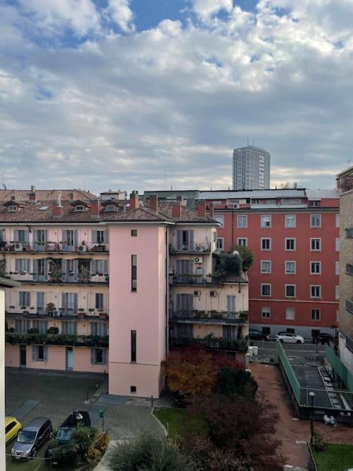 Duomo Walking DistanceModern Flat With Free Wifi Apartment Milan Exterior photo